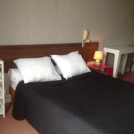 Hotel Moderne Viré Kültér fotó
