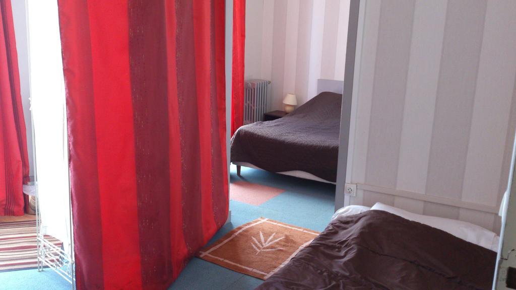 Hotel Moderne Viré Kültér fotó
