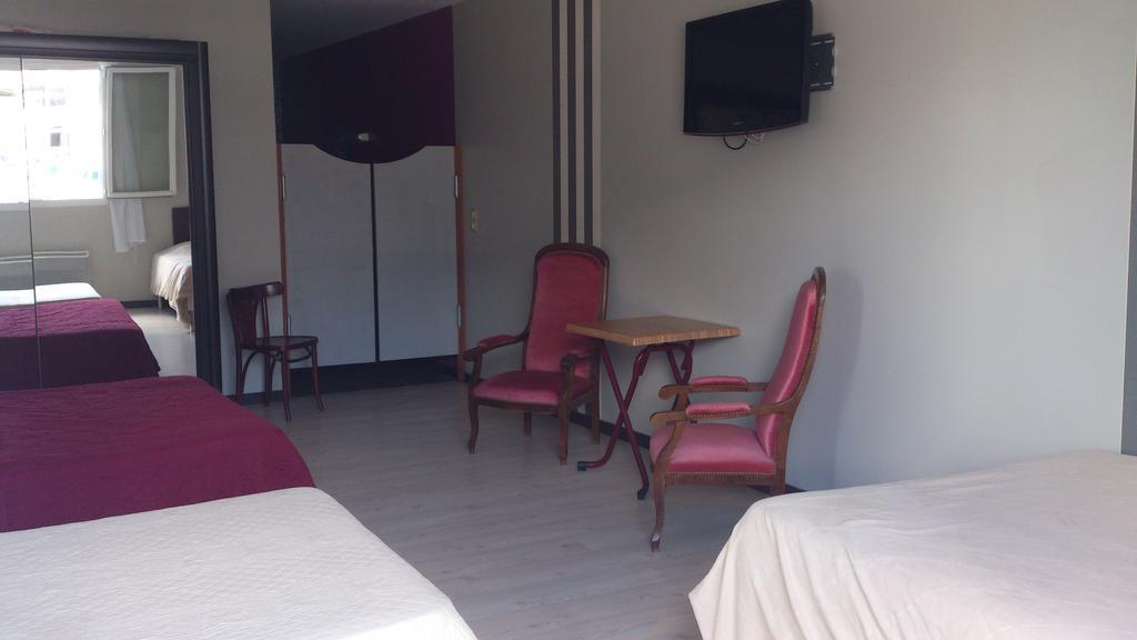 Hotel Moderne Viré Szoba fotó